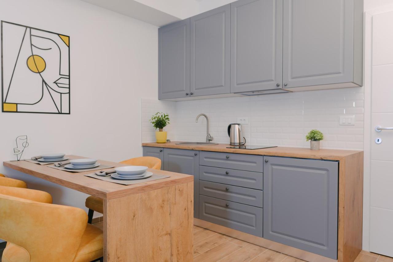 Serenity Downtown Apartments Ohrid Esterno foto
