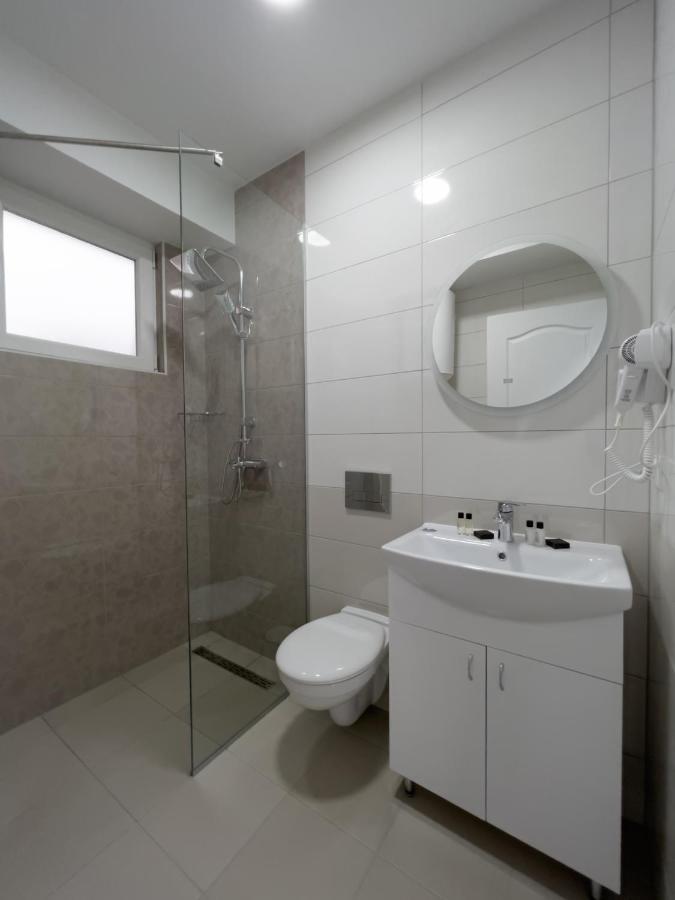 Serenity Downtown Apartments Ohrid Esterno foto