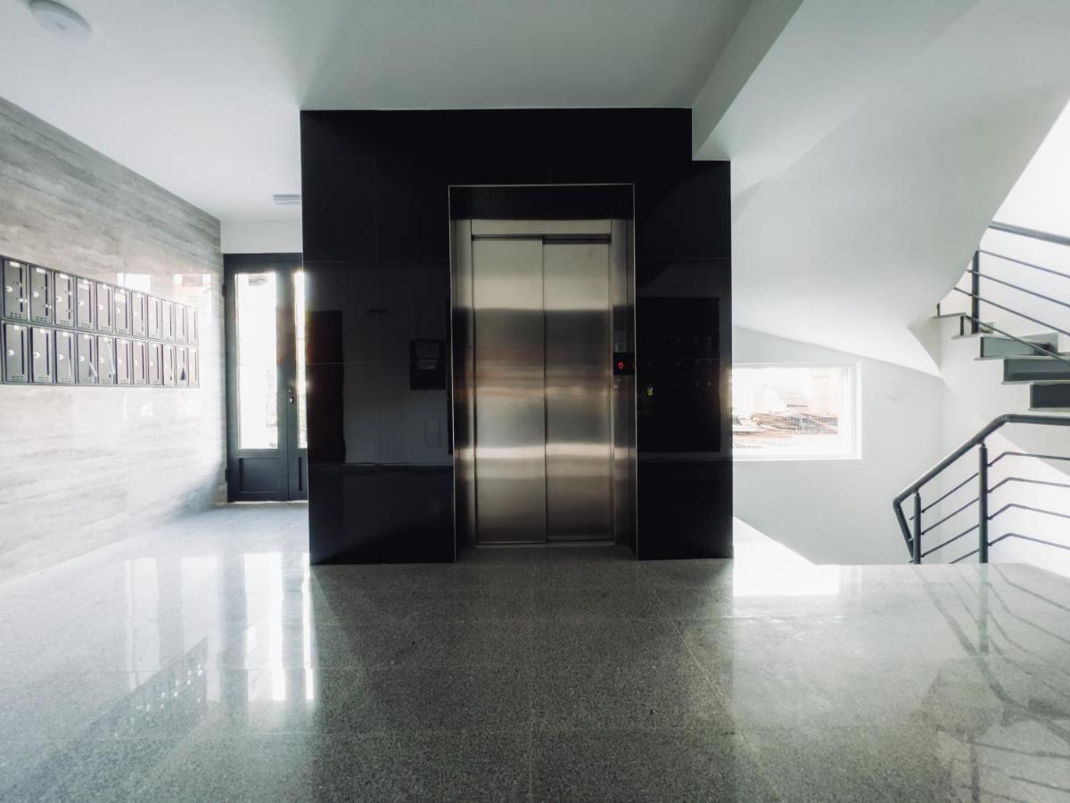 Serenity Downtown Apartments Ohrid Esterno foto
