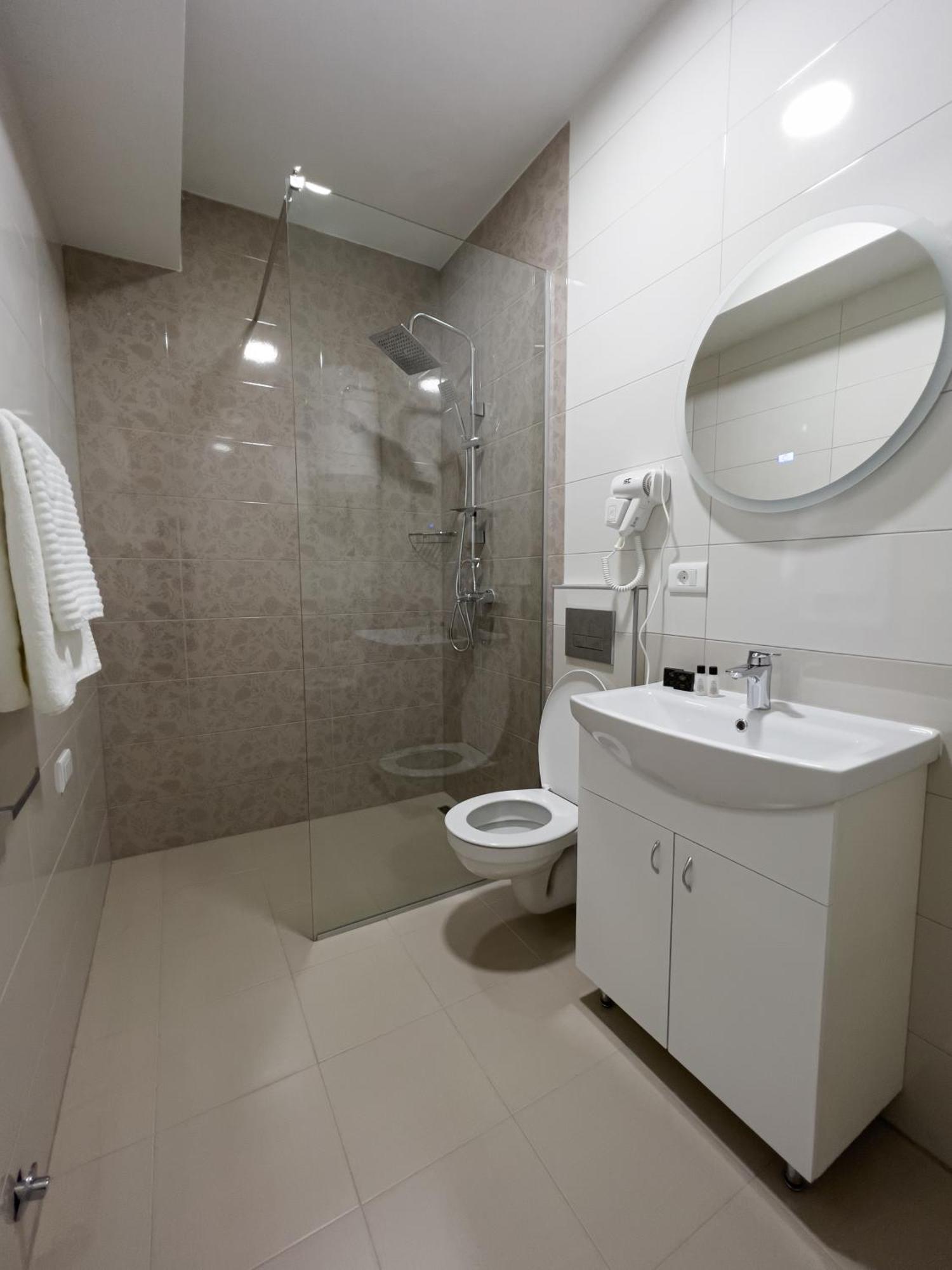 Serenity Downtown Apartments Ohrid Esterno foto